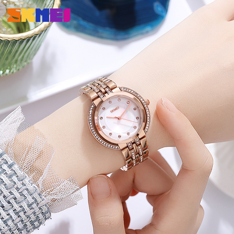 Luxury Watch And Bracelet - Damesarmband quartzhorloges Luxe strass wijzerplaat Zinklegering