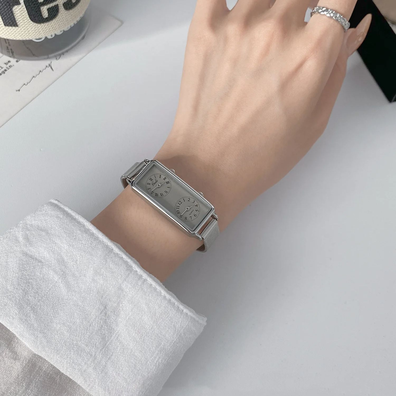 GEDI Mode Creatieve Dameshorlo - Luxury Watch Cartier recensie en prijs