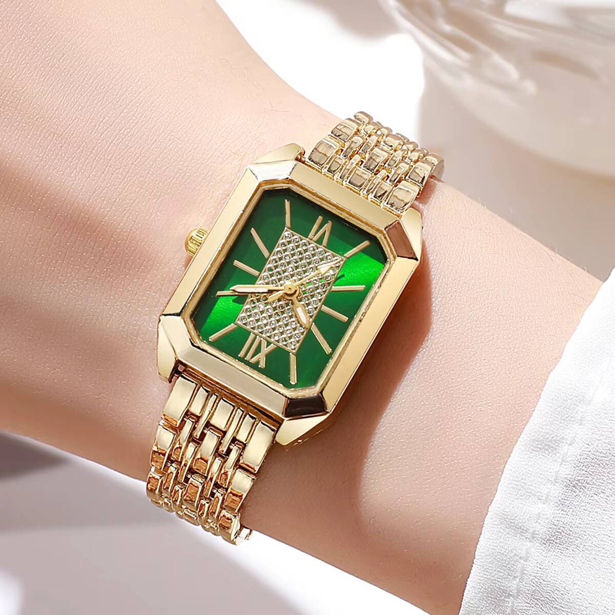 Mode Rechthoek Vrouwen Horloge - Luxury Watch Cartier recensie en prijs